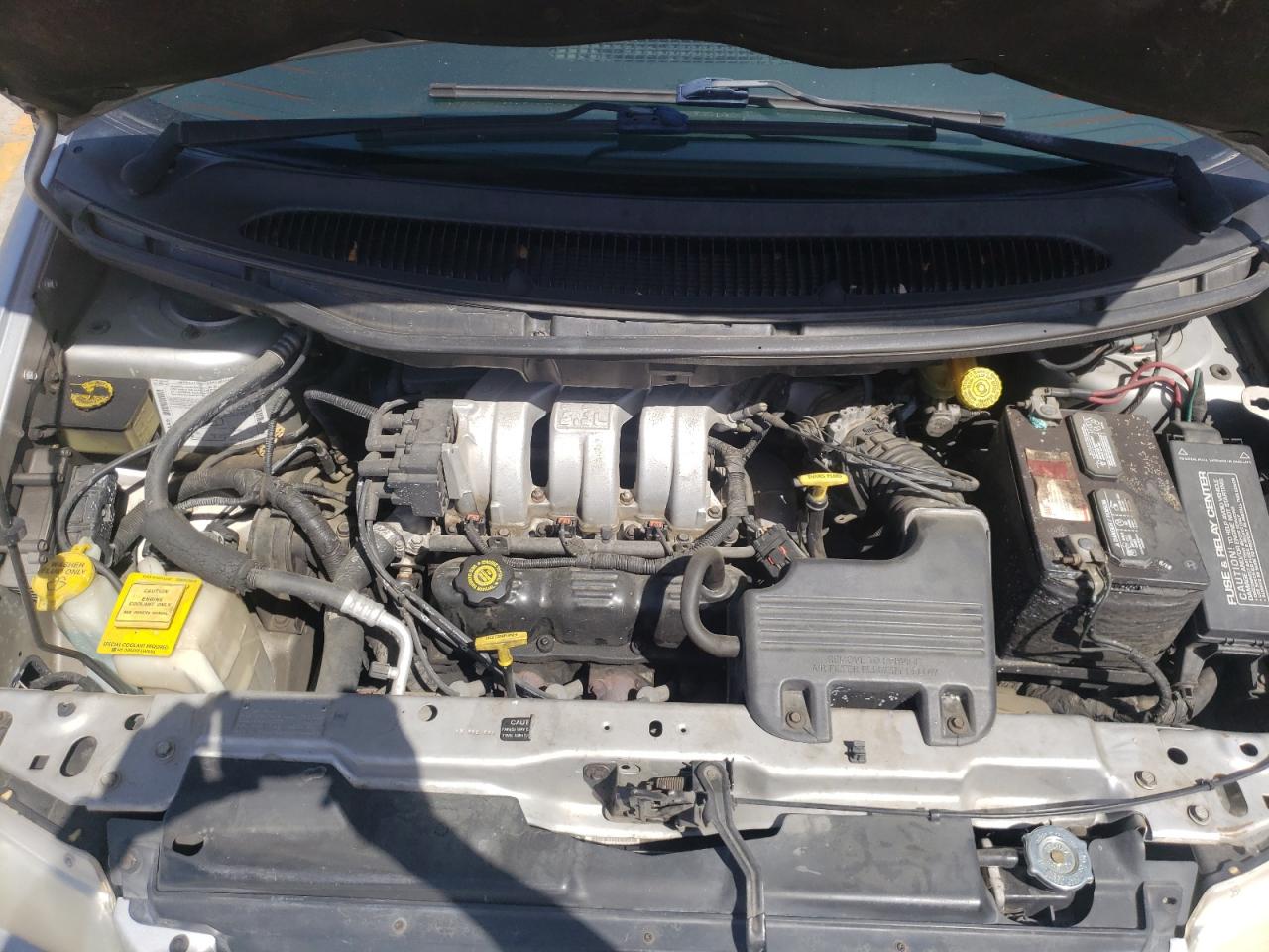 Photo 7 from auction – 2000 DODGE CARAVAN with VIN 2B4GP45R8YR868528