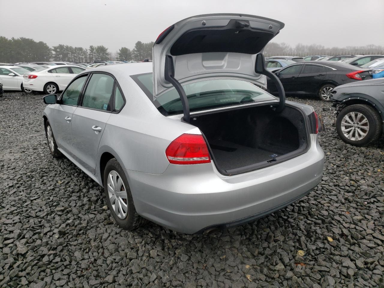 Photo 3 from auction – 2013 VOLKSWAGEN PASSAT S with VIN 1VWAP7A37DC060974