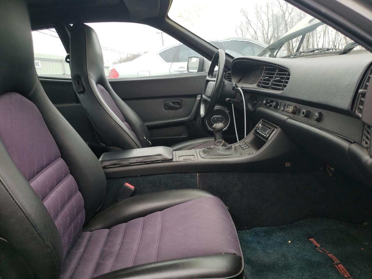Photo 5 from auction – 1986 PORSCHE 944 with VIN WP0AA0949GN455272