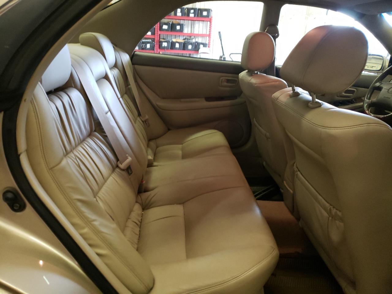 Photo 6 from auction – 2001 LEXUS ES 300 with VIN JT8BF28G010335330