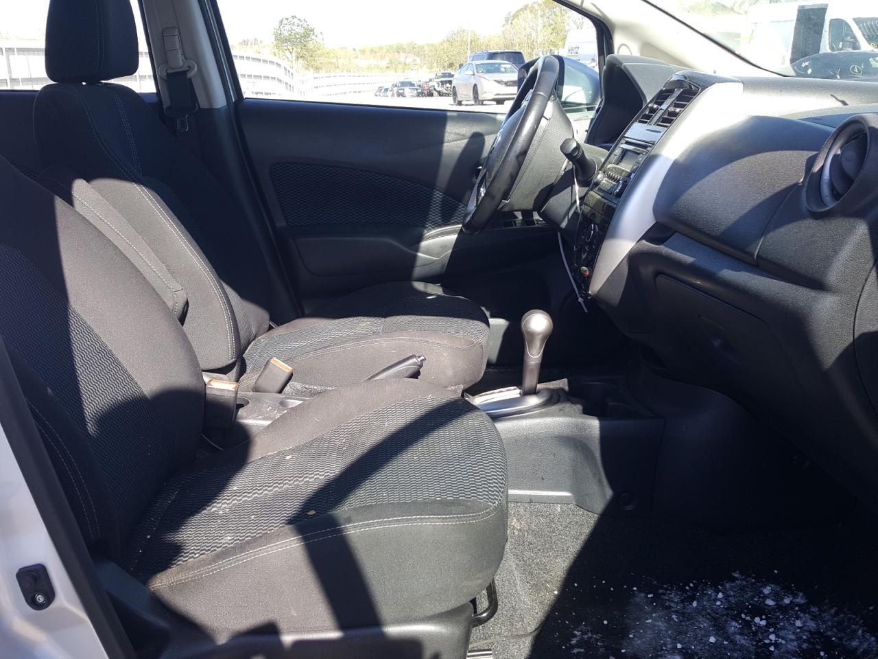 Photo 5 from auction – 2015 NISSAN VERSA NOTE with VIN 3N1CE2CP8FL431347