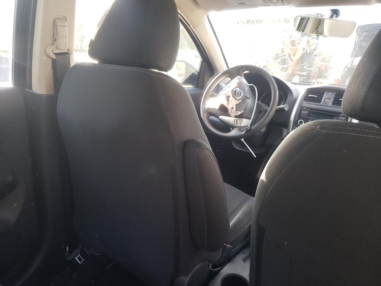 Photo 9 from auction – 2018 NISSAN VERSA S with VIN 3N1CN7AP4JL860574