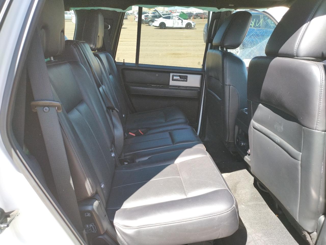 Photo 6 from auction – 2017 FORD EXPEDITION with VIN 1FMJU2AT1HEA08034