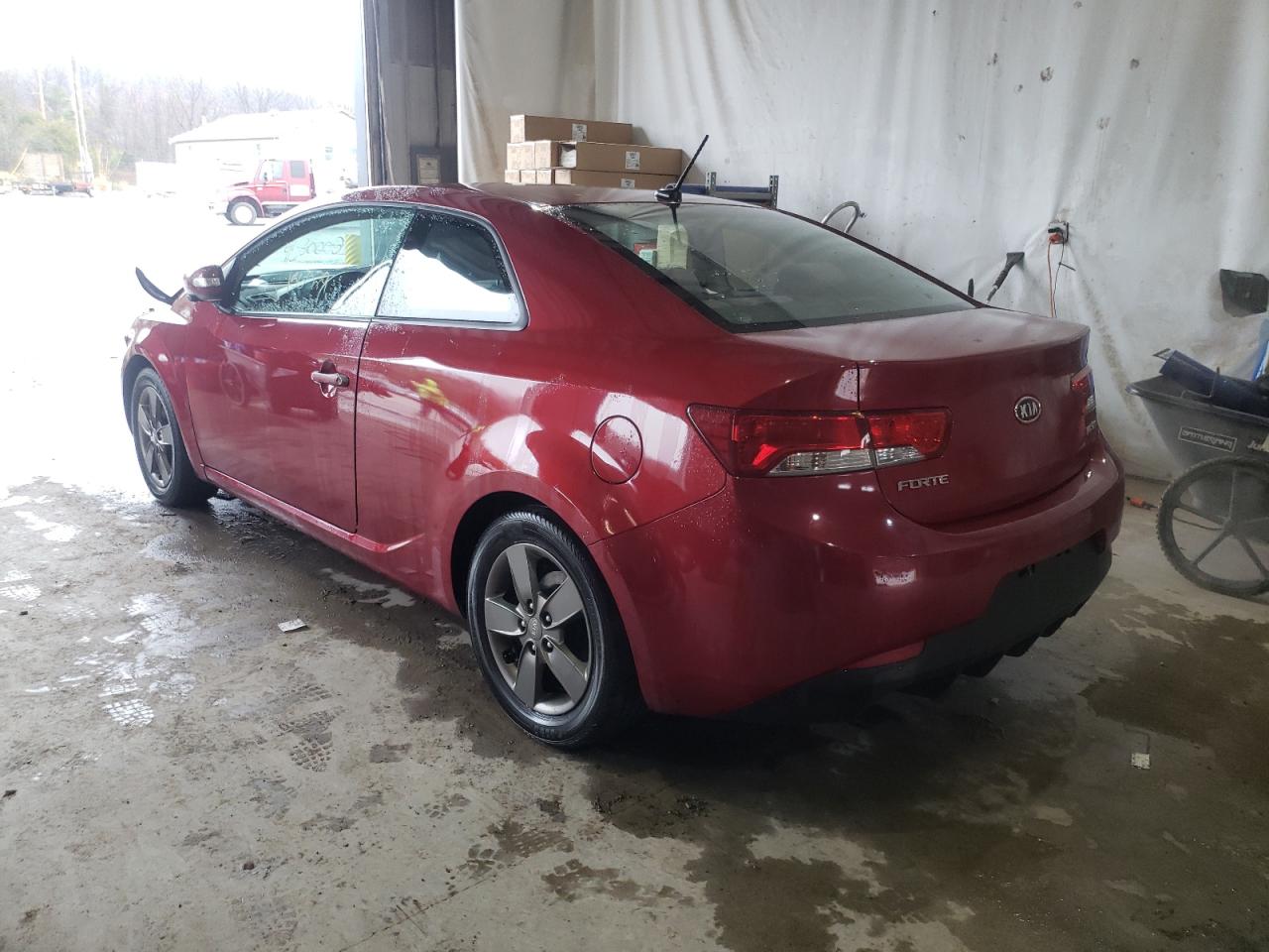 Photo 3 from auction – 2010 KIA FORTE EX with VIN KNAFU6A28A5308794