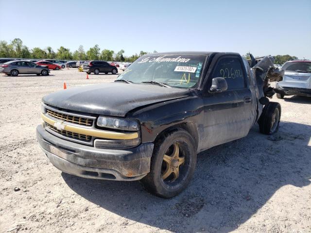 Photo 2 from auction – 2002 CHEVROLET SILVERADO with VIN 2GCEC19VX21121613