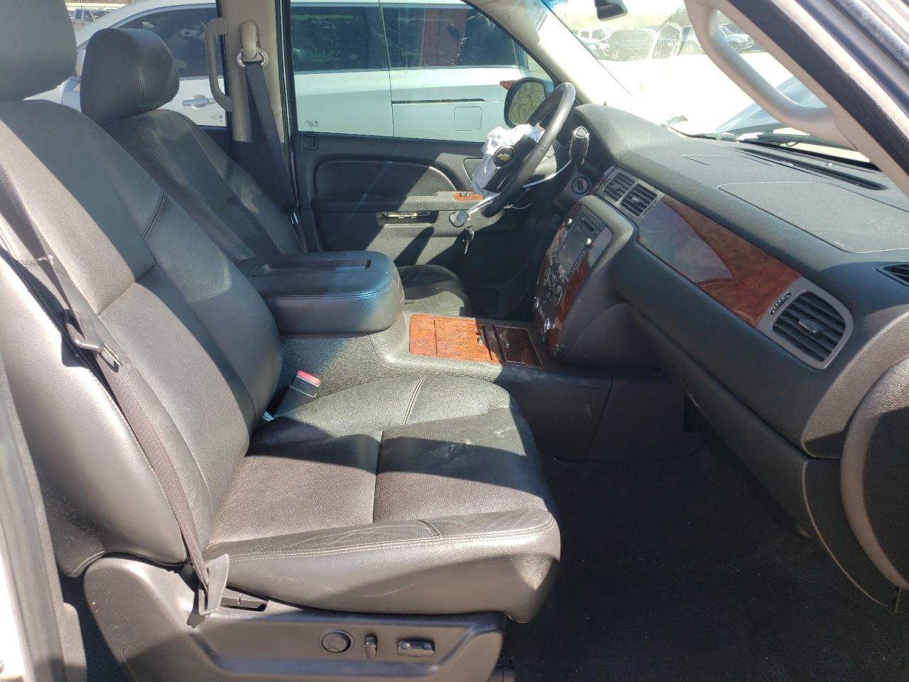 Photo 5 from auction – 2012 CHEVROLET AVALANCHE with VIN 3GNMCGE09CG247499