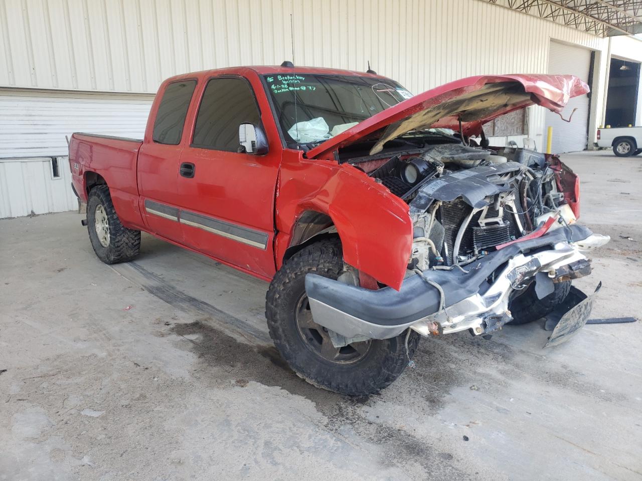 CHEVROLET SILVERADO 2004 with VIN 2GCEK19T741237453 - Photo from auction