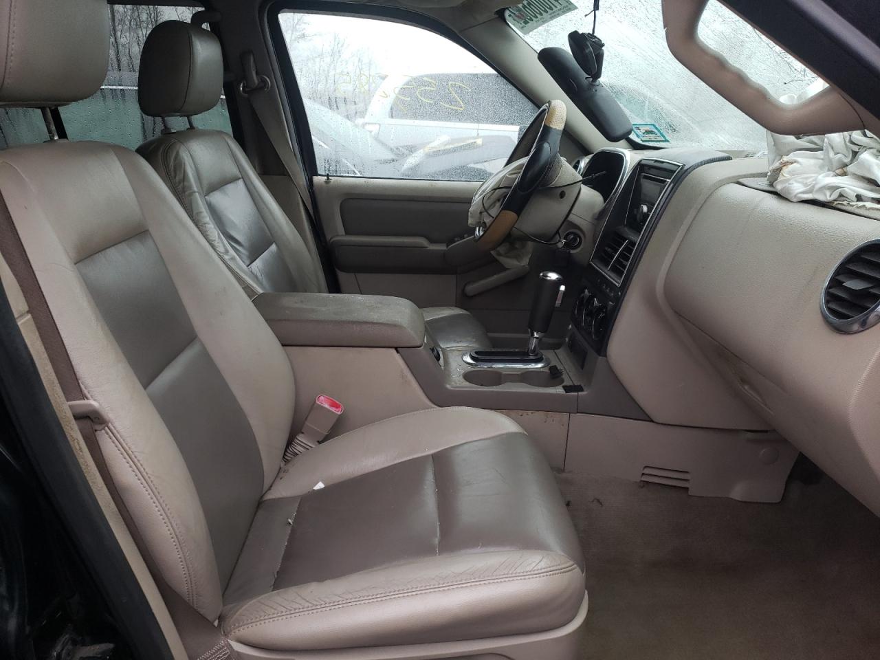 Photo 5 from auction – 2006 FORD EXPLORER X with VIN 1FMEU73E66UA12063