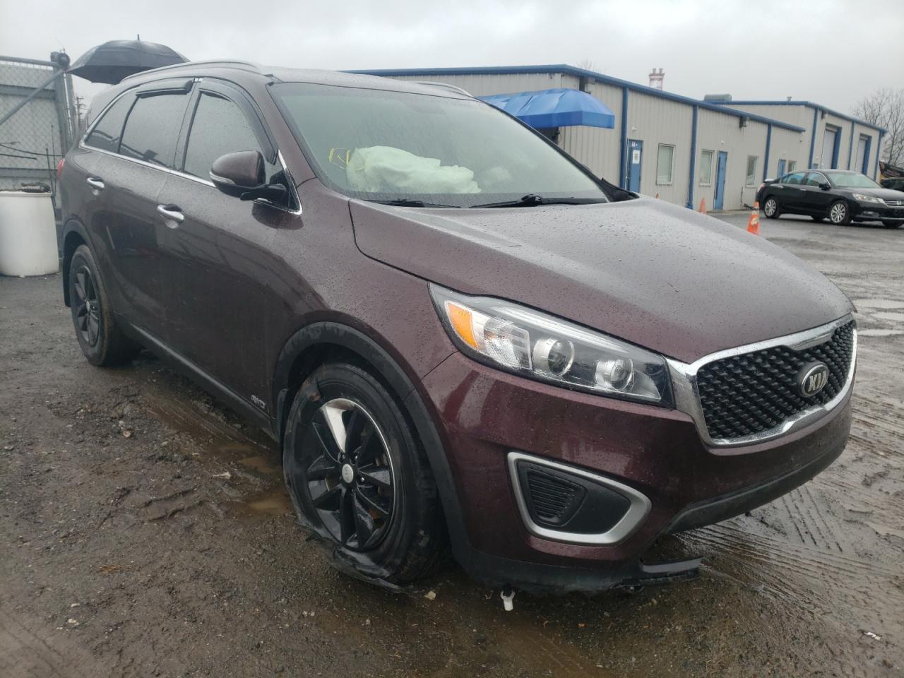KIA SORENTO LX 2016 with VIN 5XYPGDA37GG070383 - Photo from auction