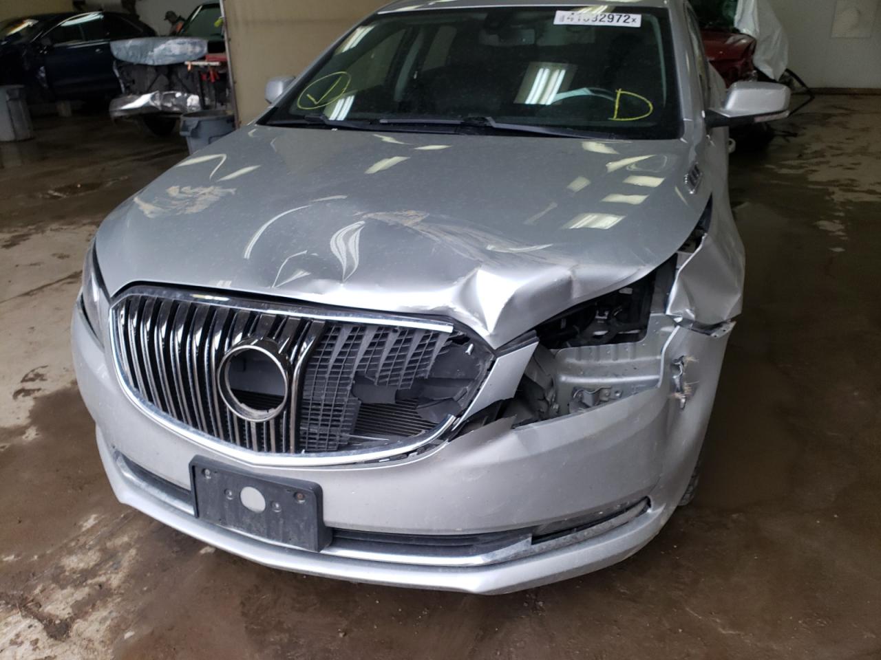 Photo 9 from auction – 2016 BUICK LACROSSE with VIN 1G4GB5G30GF128585