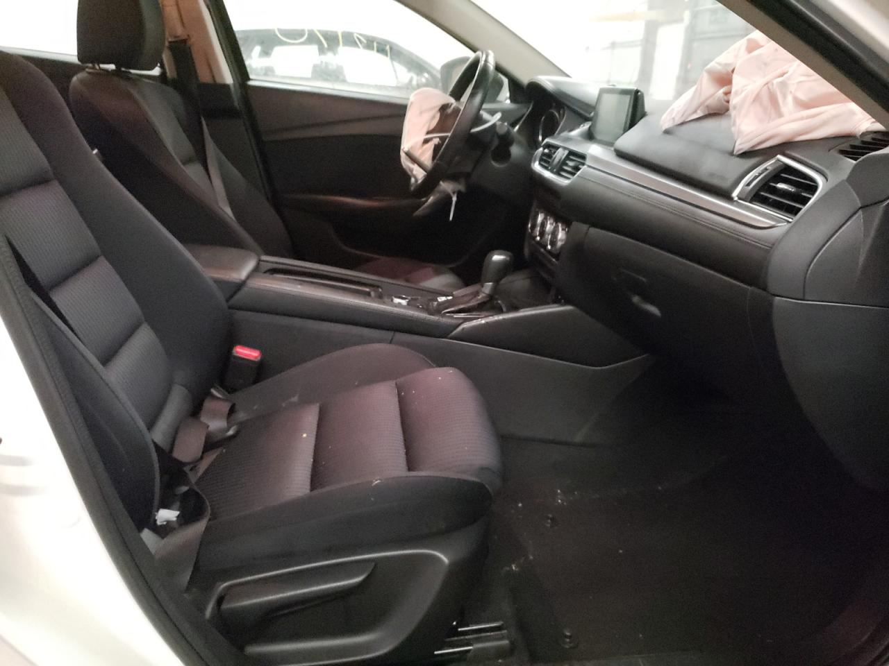 Photo 5 from auction – 2017 MAZDA 6 SPORT with VIN JM1GL1U52H1152045