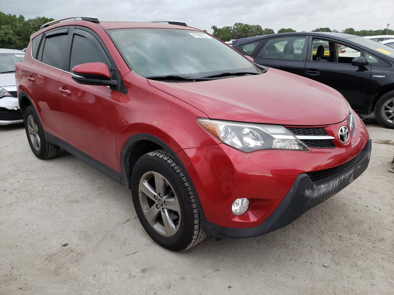 TOYOTA RAV4 XLE 2015 with VIN JTMWFREV1FD052269 - Photo from auction