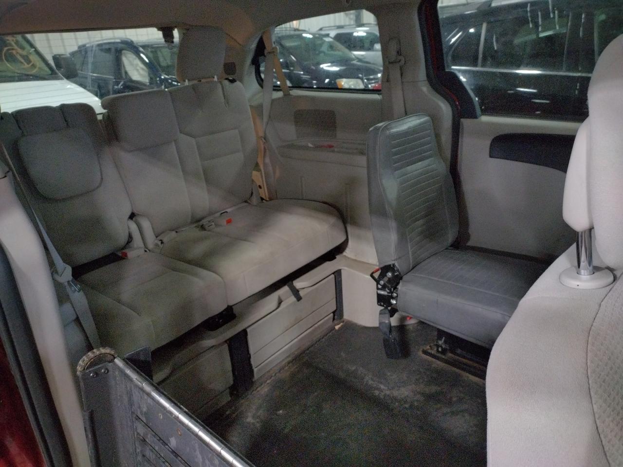 Photo 6 from auction – 2015 DODGE GRAND CARA with VIN 2C4RDGCG9FR541835
