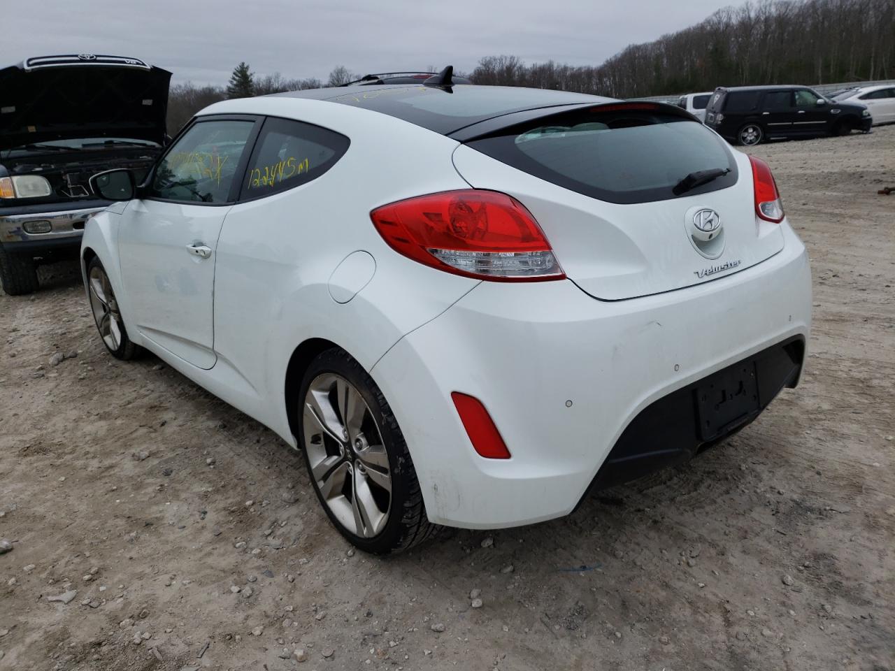 Photo 3 from auction – 2014 HYUNDAI VELOSTER with VIN KMHTC6AD1EU182702