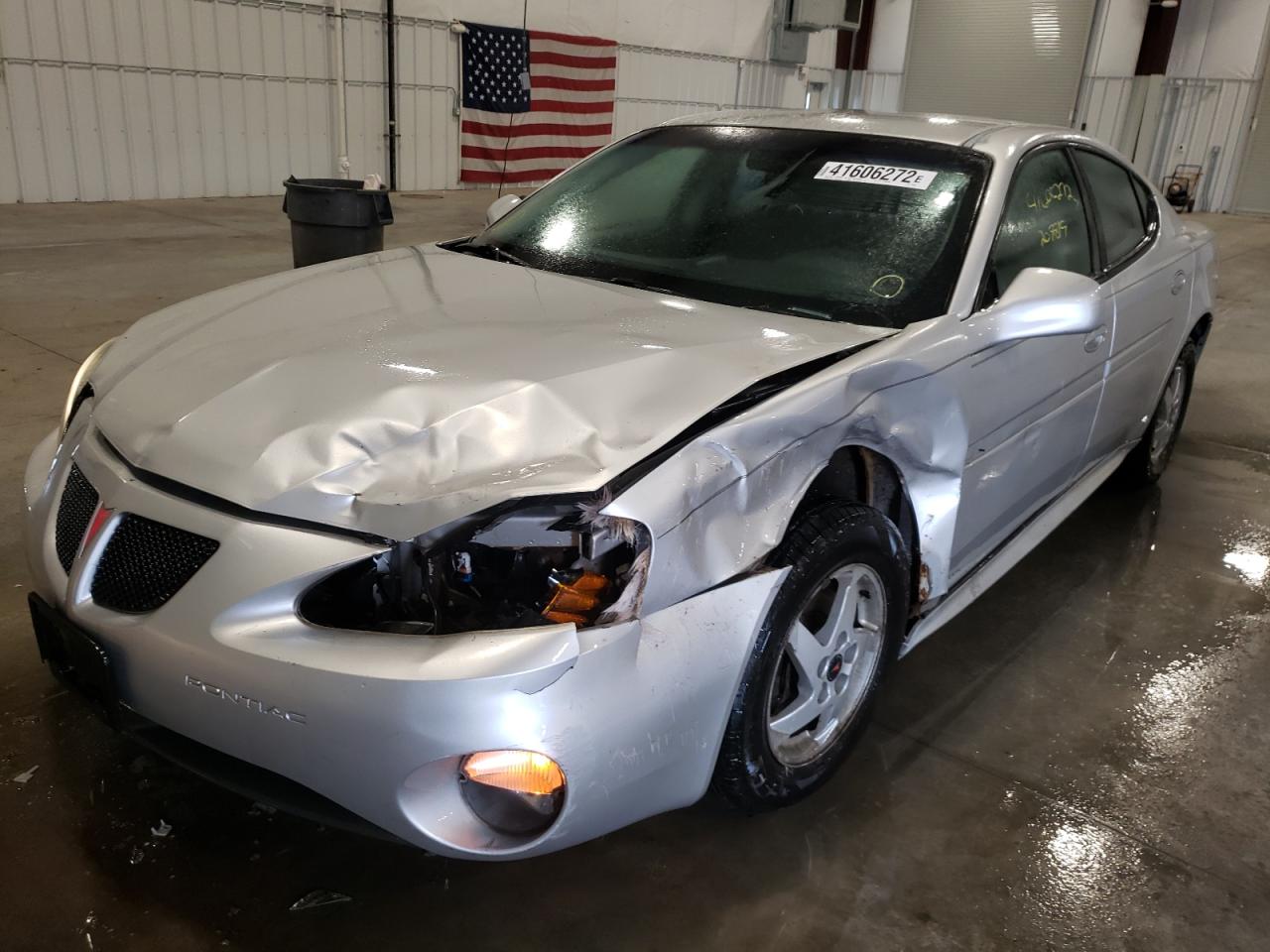 Photo 2 from auction – 2004 PONTIAC GRAND PRIX with VIN 2G2WP522041199096