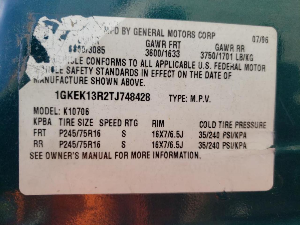 Photo 10 from auction – 1998 CHEVROLET GMT-400 C1 with VIN 2GCEC19R5W1170484