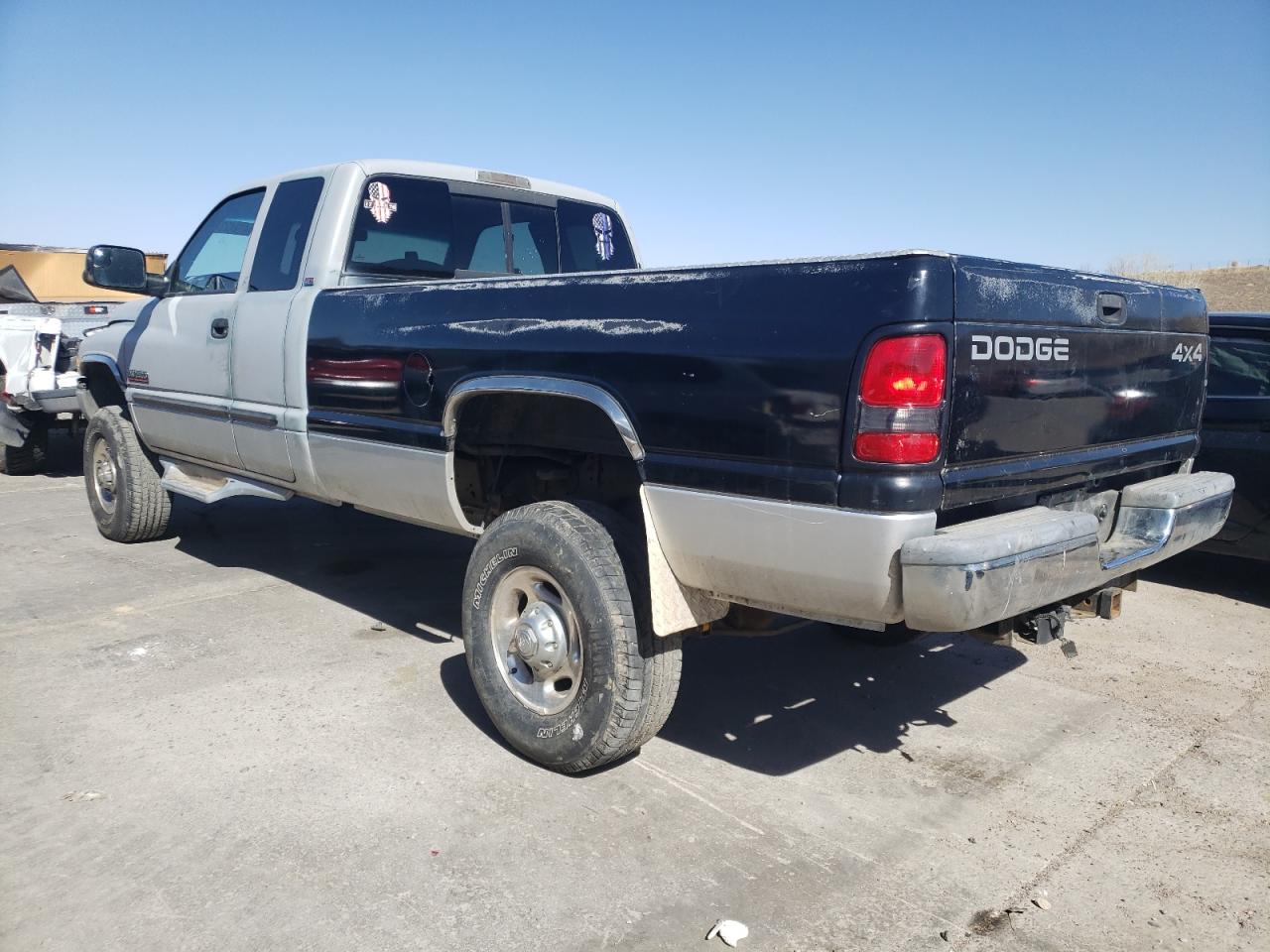 Photo 3 from auction – 2002 DODGE RAM 2500 with VIN 3B7KF23C92M249020