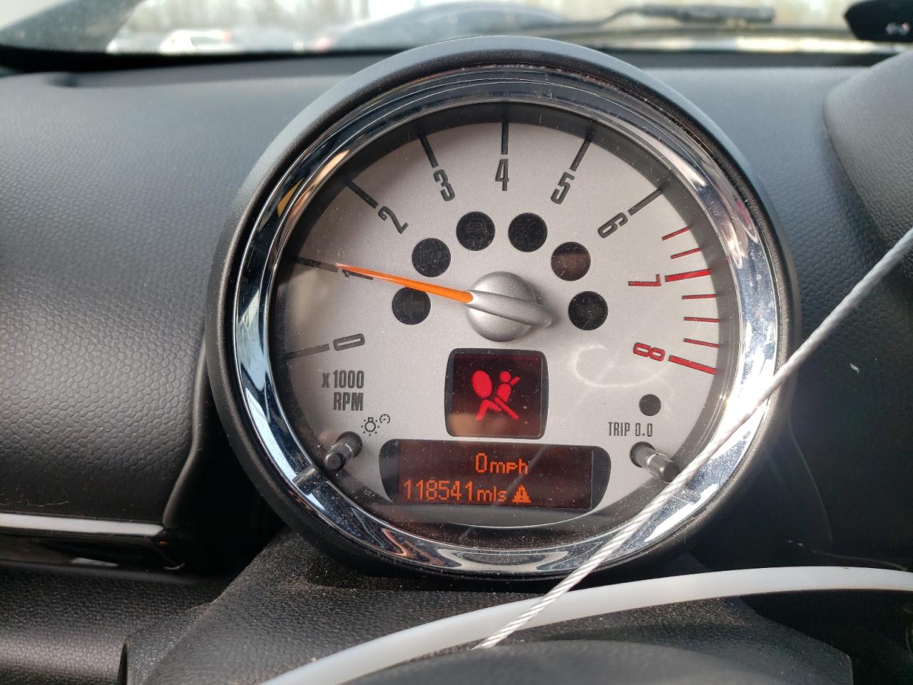 Photo 8 from auction – 2011 MINI COOPER S C with VIN WMWZC3C5XBWM25892