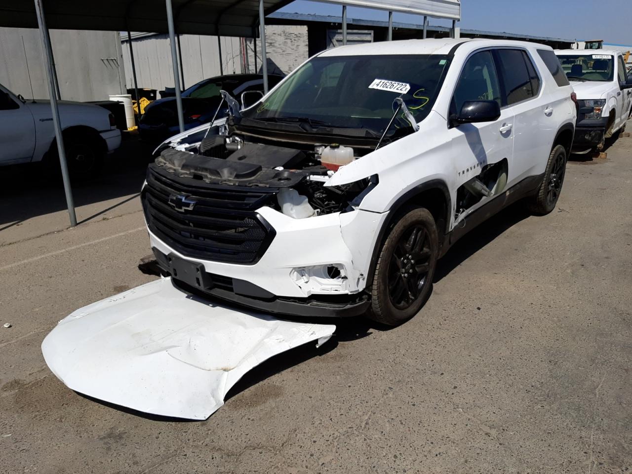 Photo 2 from auction – 2020 CHEVROLET TRAVERSE L with VIN 1GNERFKW5LJ167461
