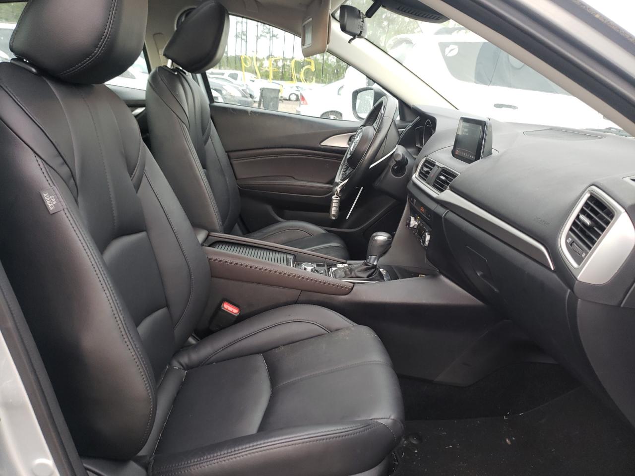 Photo 5 from auction – 2018 MAZDA 3 TOURING with VIN 3MZBN1V38JM214412