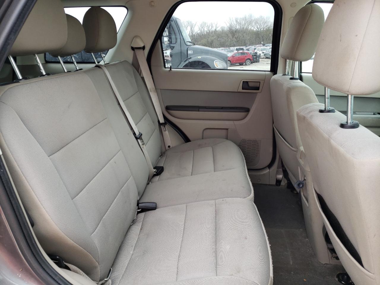 Photo 6 from auction – 2012 FORD ESCAPE XLT with VIN 1FMCU0D77CKC18241