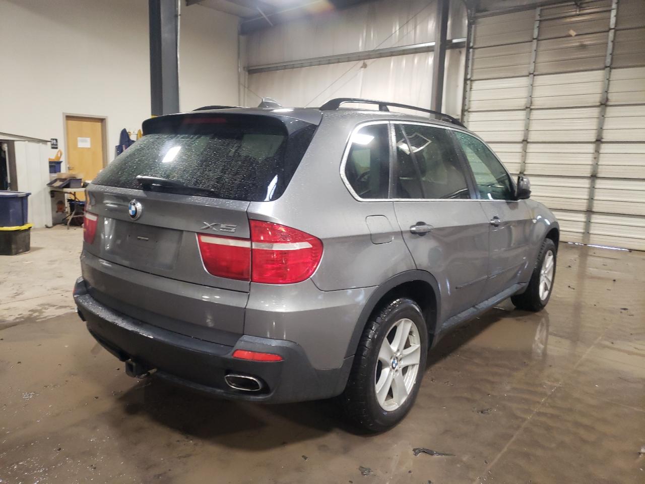 Photo 4 from auction – 2007 BMW X5 4.8I with VIN 5UXFE83517LZ39182