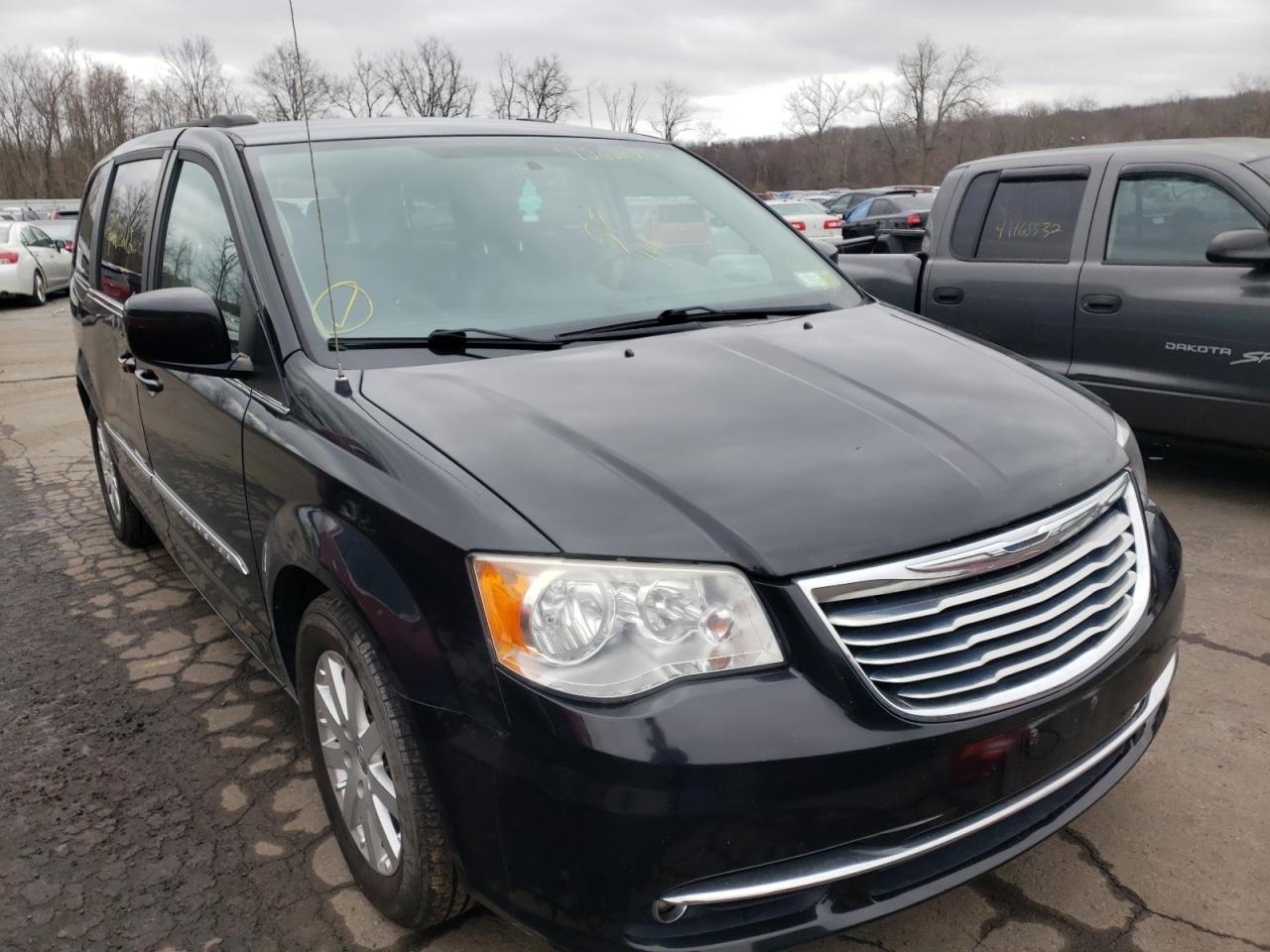 Photo 1 from auction – 2014 CHRYSLER TOWN & COU with VIN 2C4RC1BG9ER275264