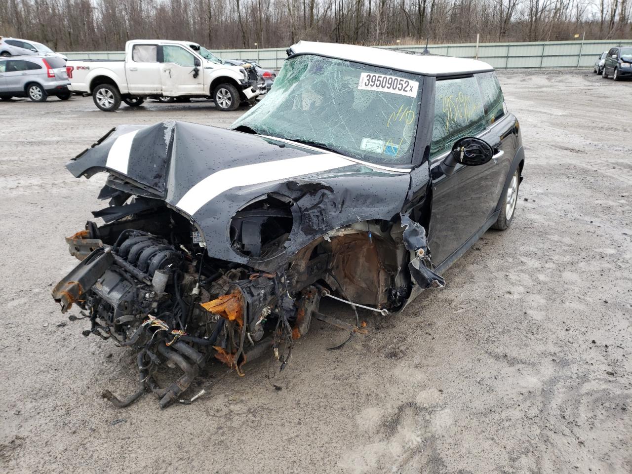 Photo 2 from auction – 2013 MINI COOPER with VIN WMWSU3C58DT372130