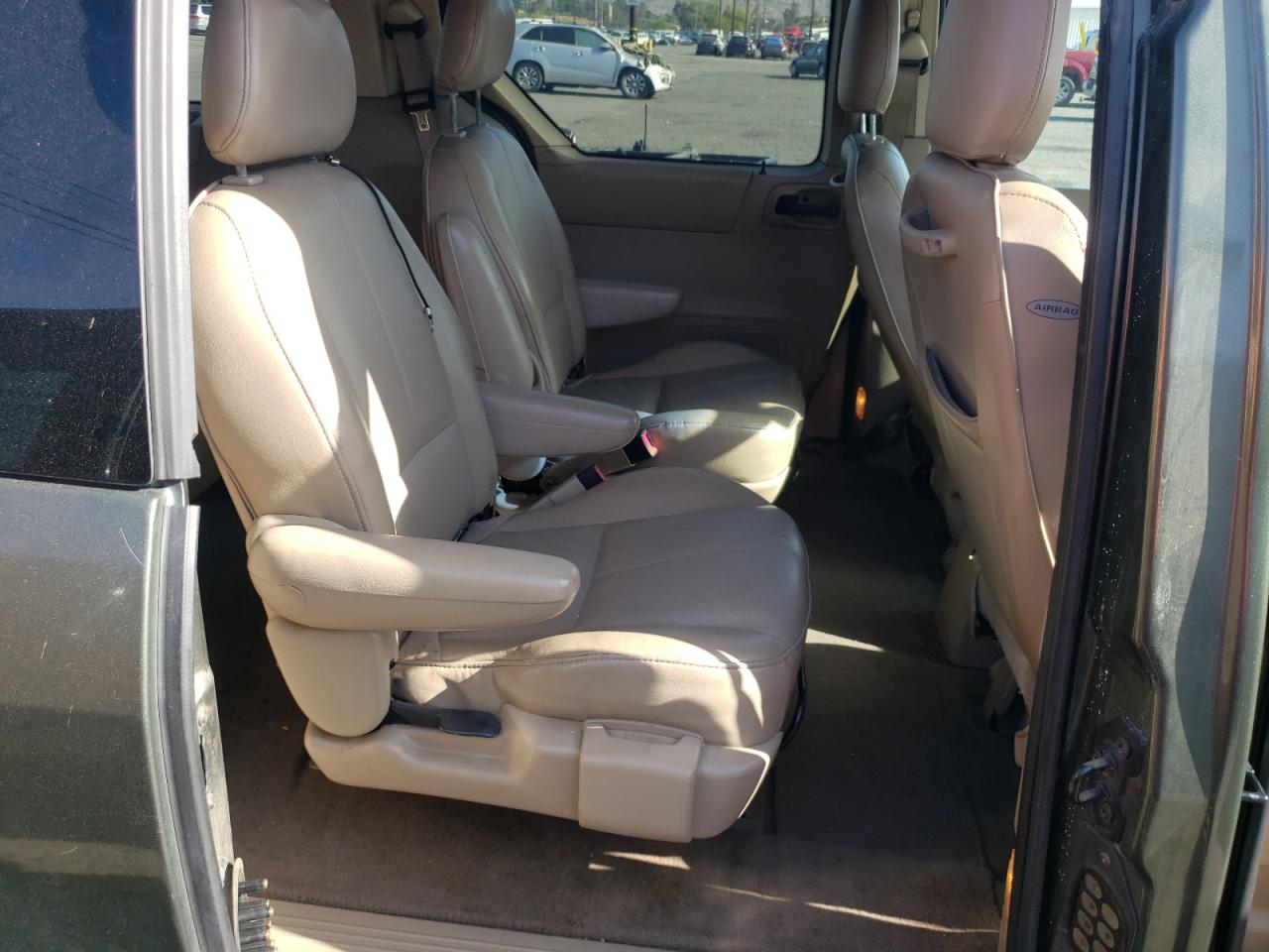 Photo 6 from auction – 2003 FORD WINDSTAR S with VIN 2FMDA53453BA88701