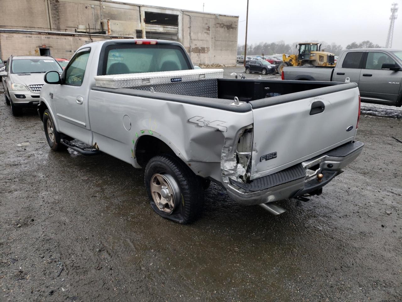 Photo 3 from auction – 2002 FORD F150 with VIN 1FTRF18W22NA22866