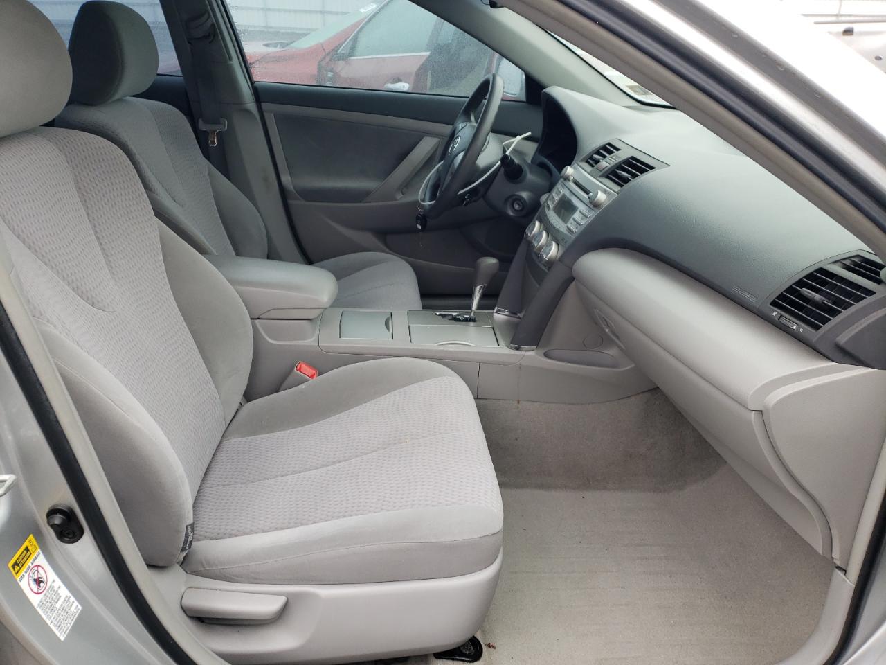 Photo 5 from auction – 2011 TOYOTA CAMRY BASE with VIN 4T1BF3EK7BU118525