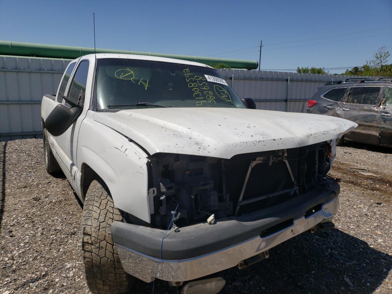 CHEVROLET SILVERADO 2003 with VIN 2GCEC19V831382658 - Photo from auction