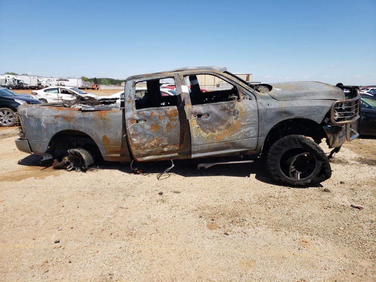 Photo 9 from auction – 2014 RAM 2500 SLT with VIN 3C6UR5DL3EG203824