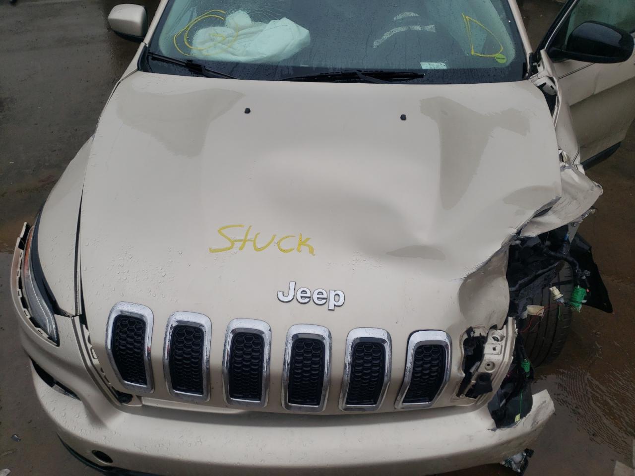 Photo 7 from auction – 2014 JEEP CHEROKEE L with VIN 1C4PJLCB0EW225646