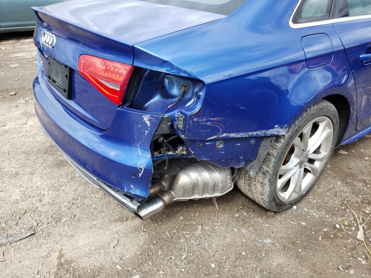 Photo 9 from auction – 2015 AUDI S4 PREMIUM with VIN WAUBGAFL8FA053296
