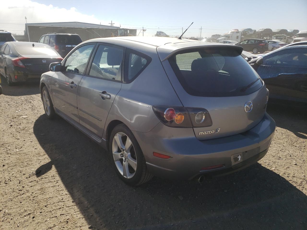 Photo 3 from auction – 2005 MAZDA 3 HATCHBAC with VIN JM1BK343451244275