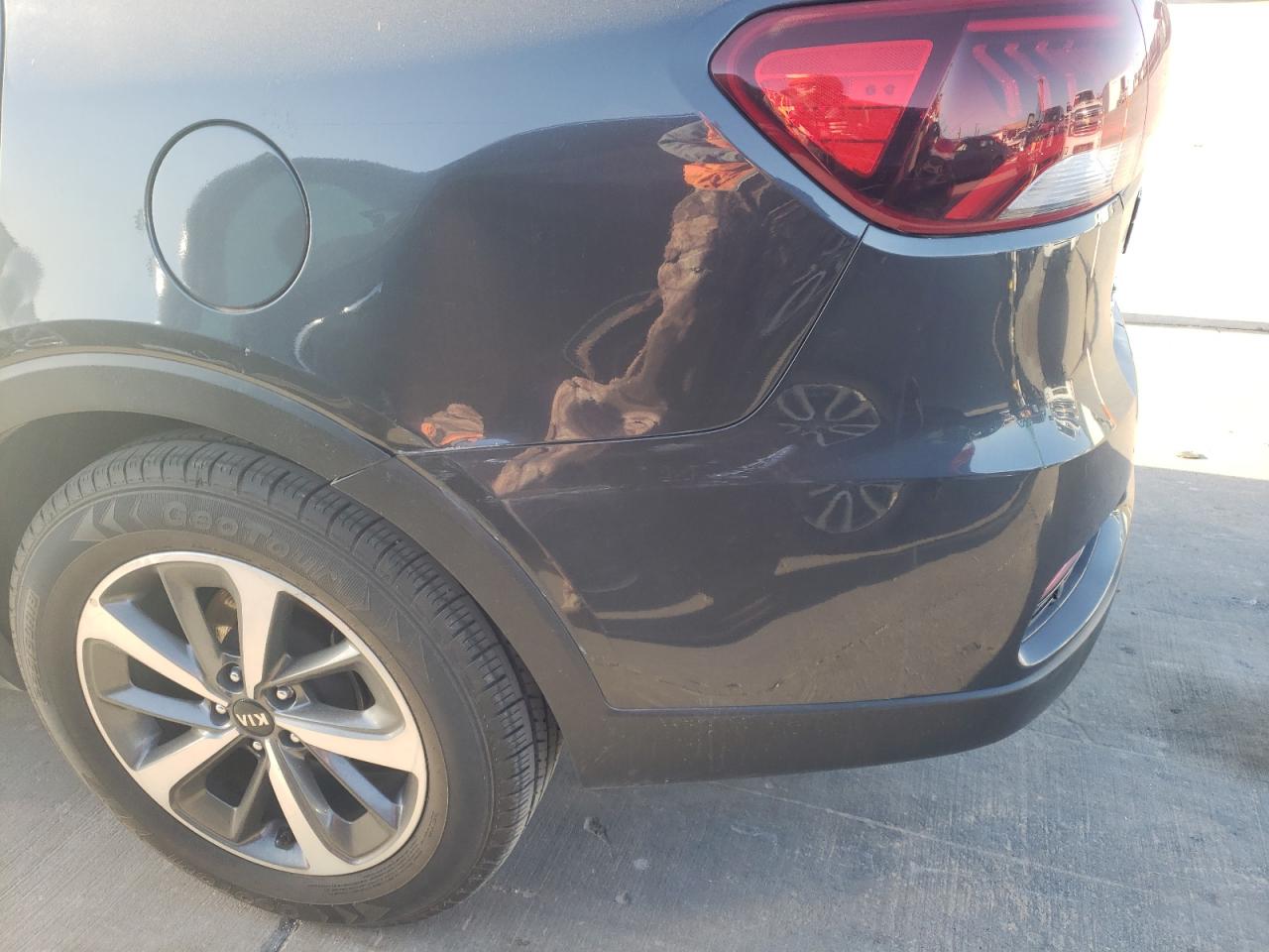 Photo 9 from auction – 2019 KIA SORENTO EX with VIN 5XYPH4A57KG515728