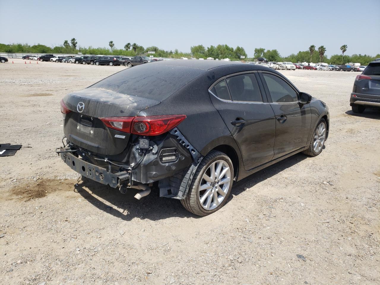 Photo 4 from auction – 2017 MAZDA 3 TOURING with VIN JM1BN1V73H1106020