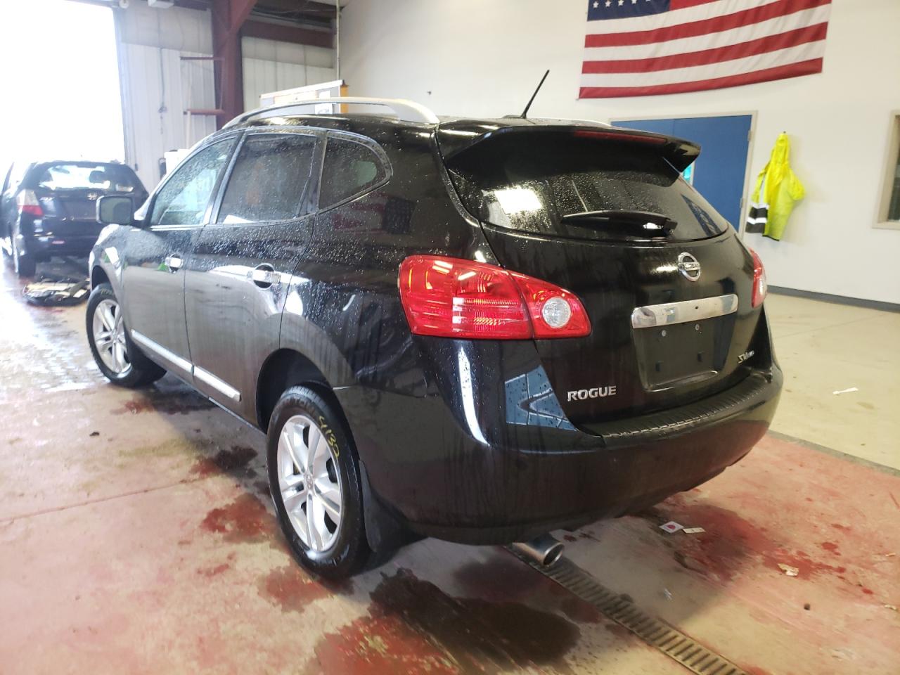 Photo 3 from auction – 2012 NISSAN ROGUE S with VIN JN8AS5MV2CW352259