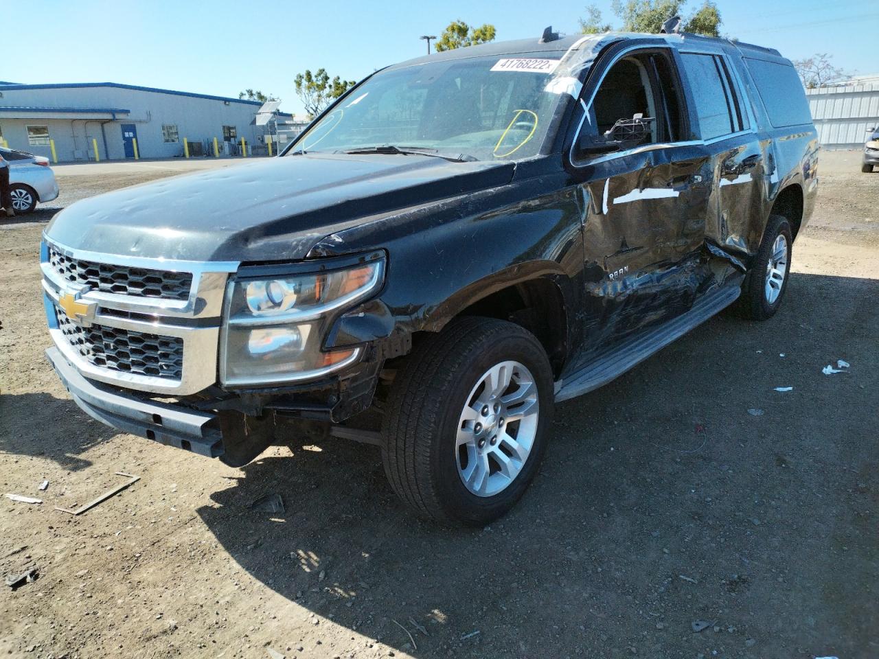 Photo 2 from auction – 2015 CHEVROLET SUBURBAN C with VIN 1GNSCJKC6FR248231