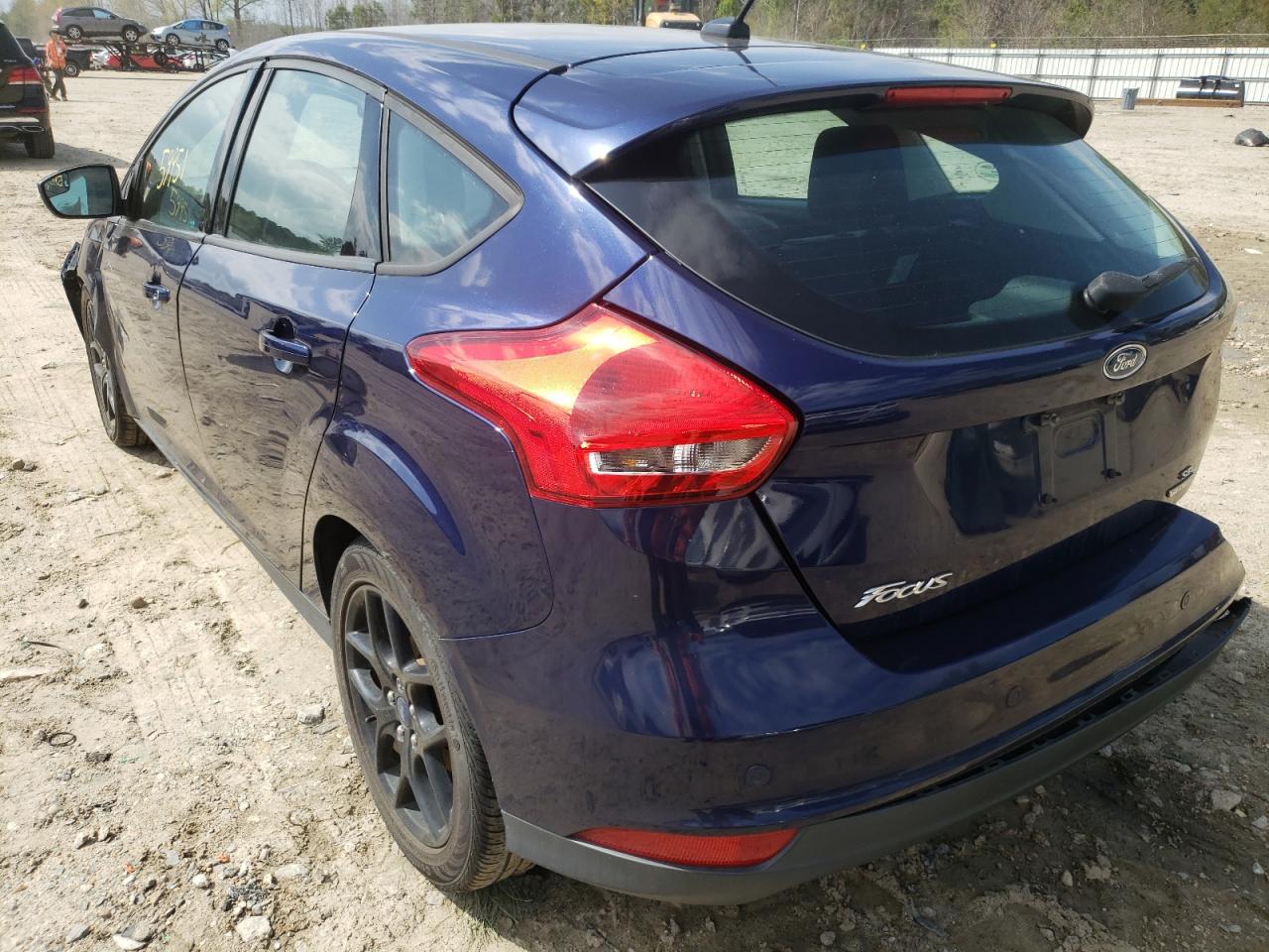 Photo 3 from auction – 2016 FORD FOCUS SE with VIN 1FADP3K20GL385989