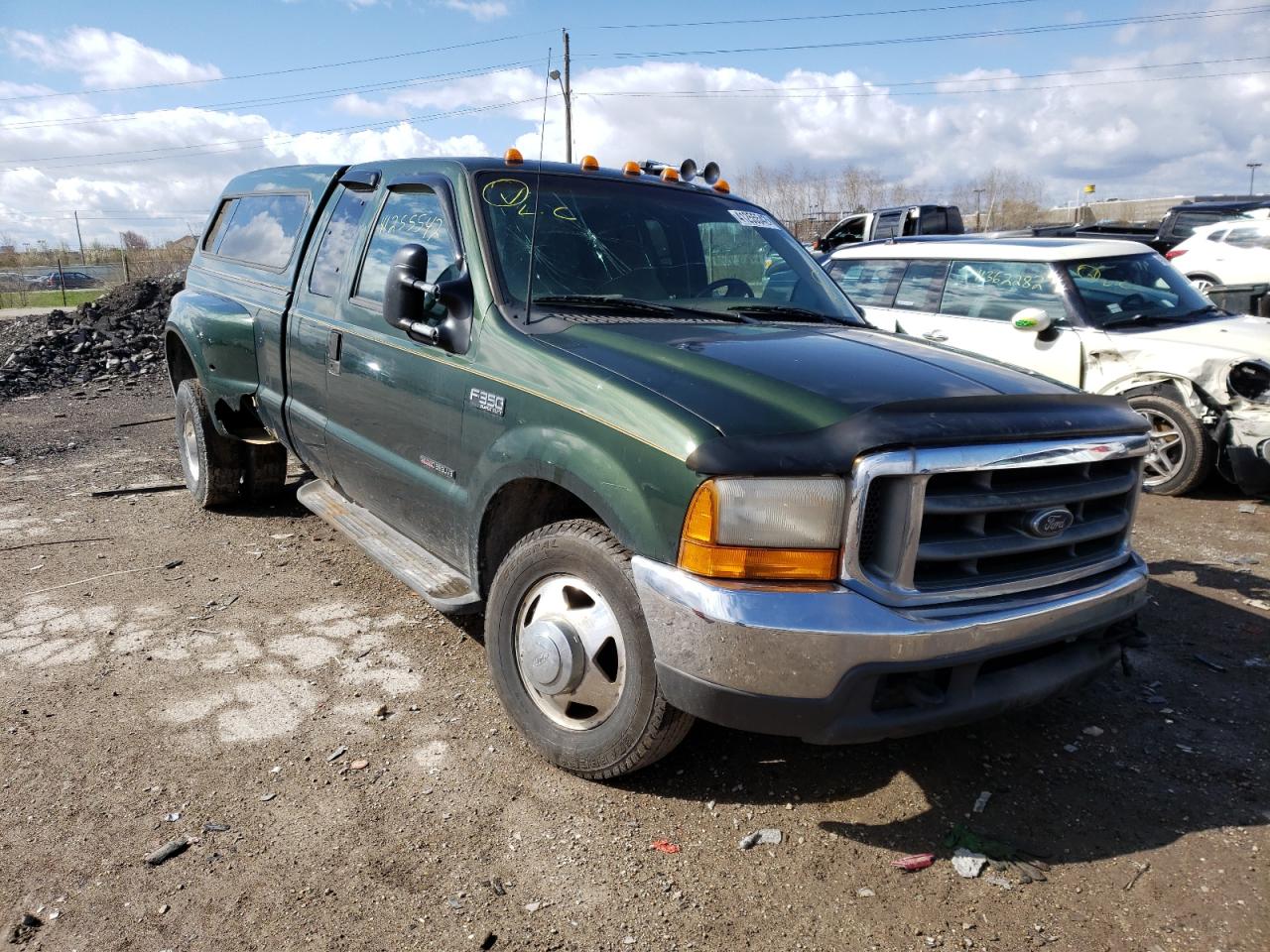 FORD F350 SUPER 2000 with VIN 1FTWX32F3YEB60476 - Photo from auction