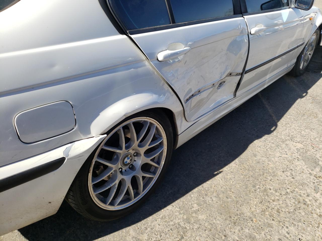 Photo 9 from auction – 2004 BMW 325 I with VIN WBAET37444NJ80676