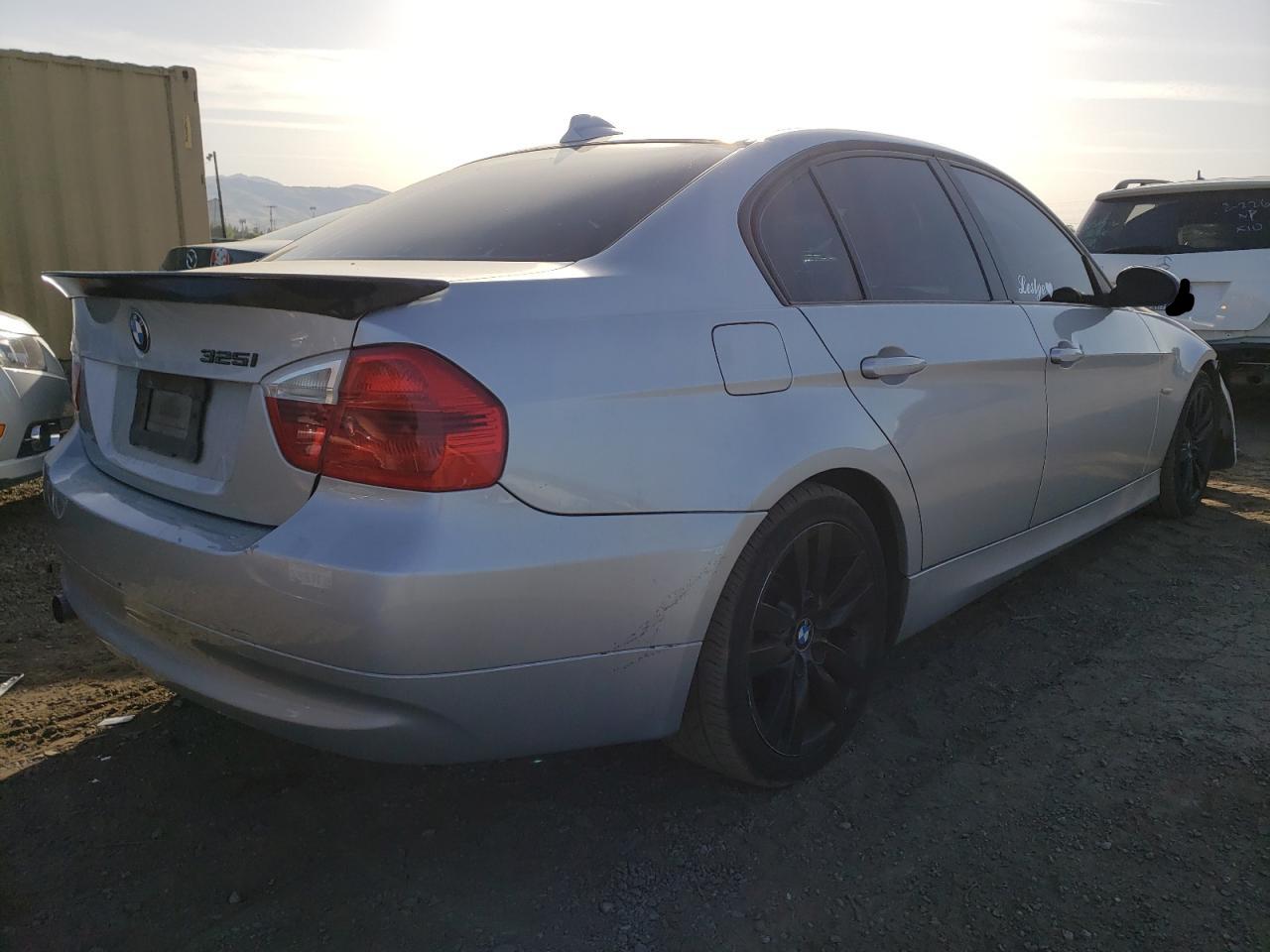 Photo 4 from auction – 2006 BMW 325 I with VIN WBAVB13576PT08244