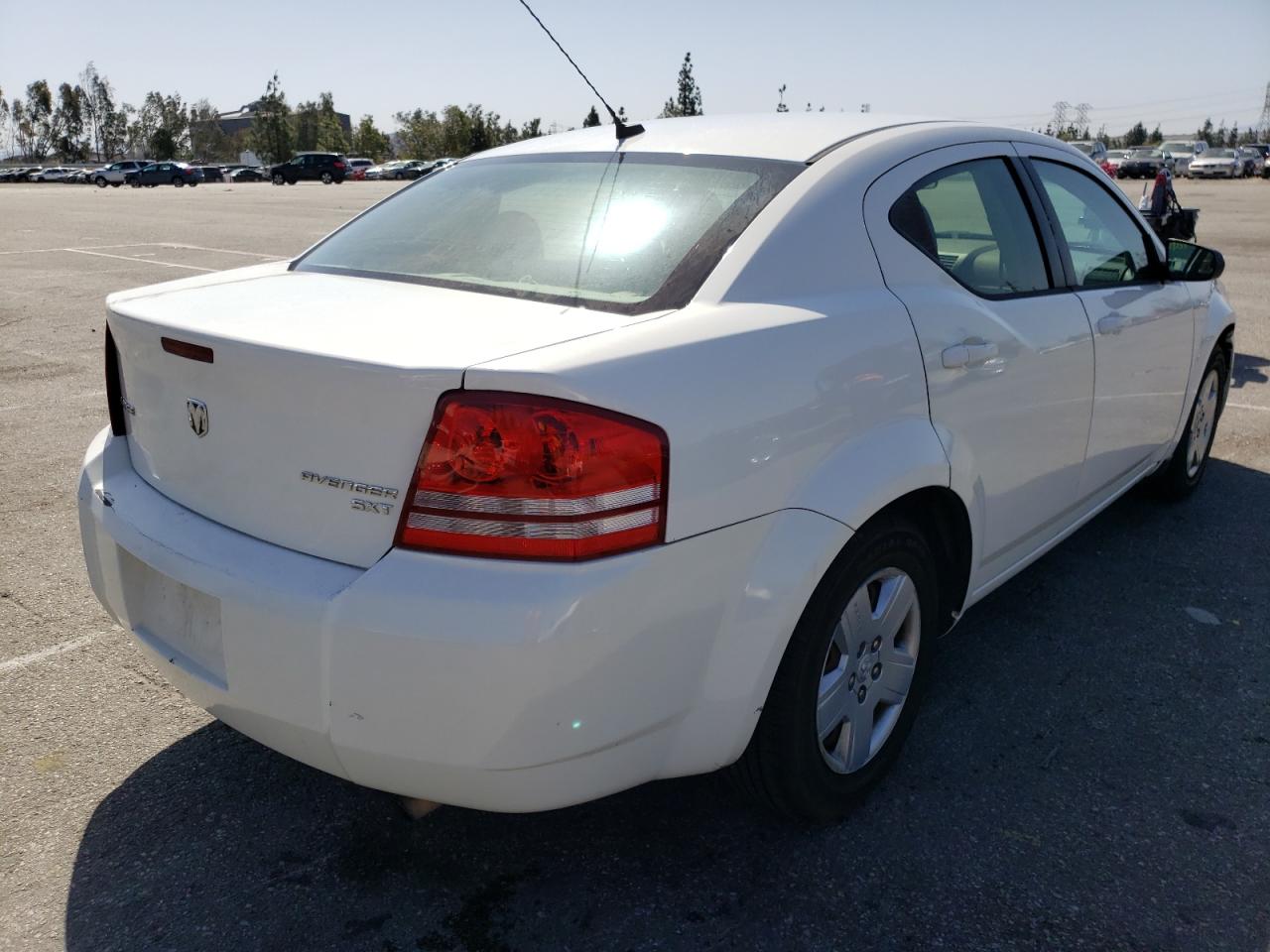 Photo 4 from auction – 2010 DODGE AVENGER SX with VIN 1B3CC4FB4AN152261