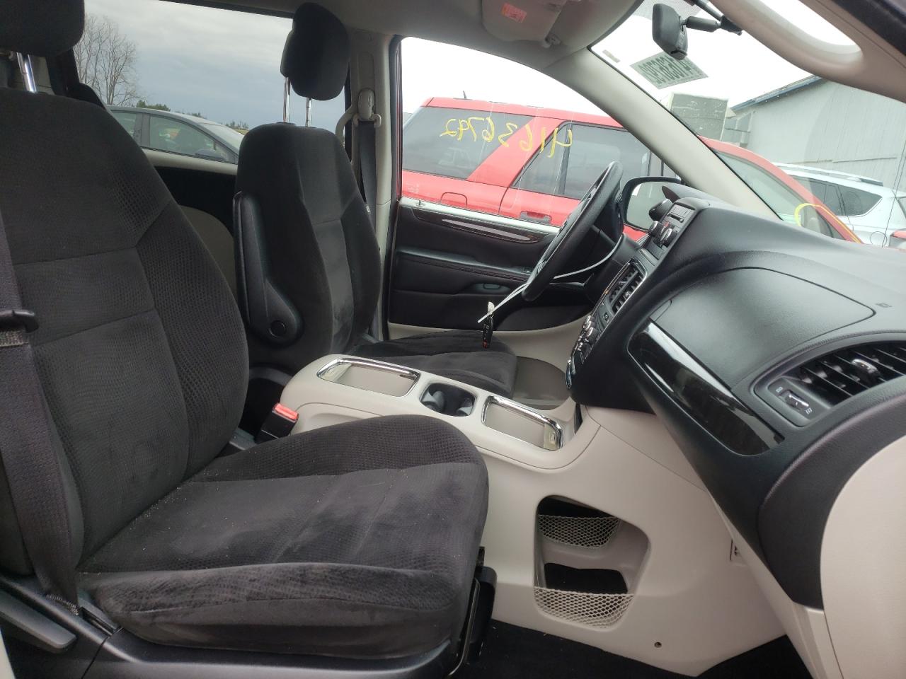 Photo 5 from auction – 2014 DODGE GRAND CARA with VIN 2C4RDGCGXER429009