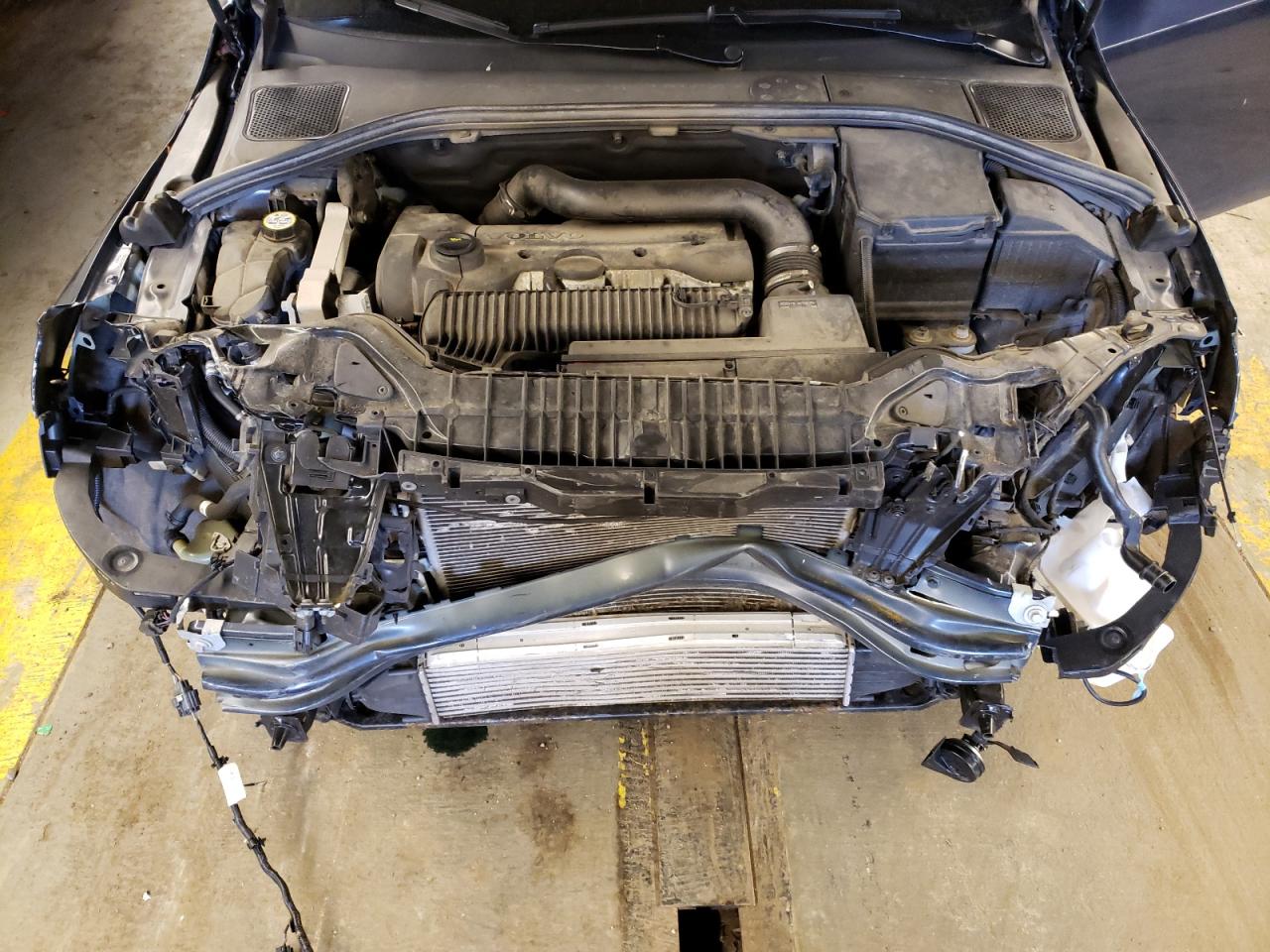 Photo 7 from auction – 2015 VOLVO V60 PLATIN with VIN YV1612SD5F1193410