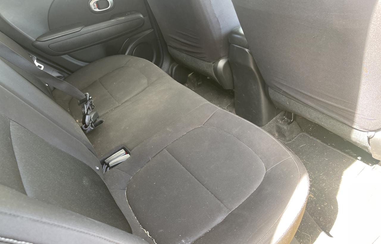 Photo 6 from auction – 2015 KIA SOUL with VIN KNDJN2A2XF7808244