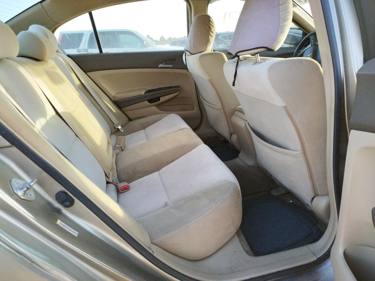 Photo 6 from auction – 2008 HONDA ACCORD LX with VIN JHMCP26368C076563