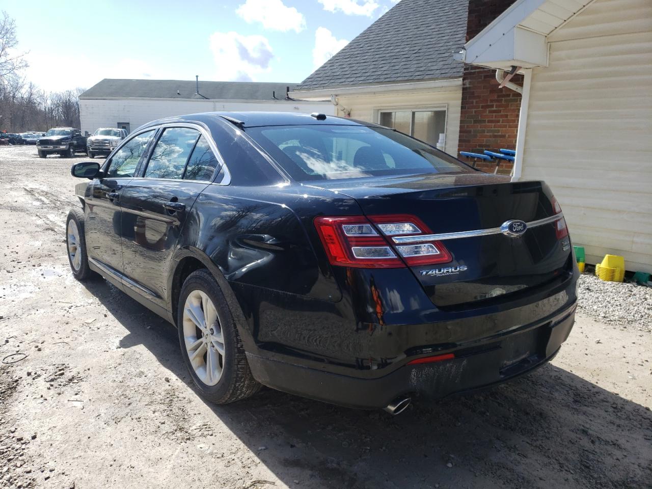 Photo 3 from auction – 2016 FORD TAURUS SEL with VIN 1FAHP2H84GG103952